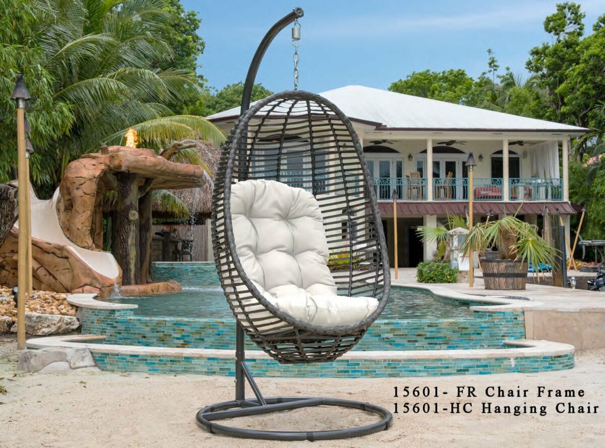 Outdoor wicker hanging chair